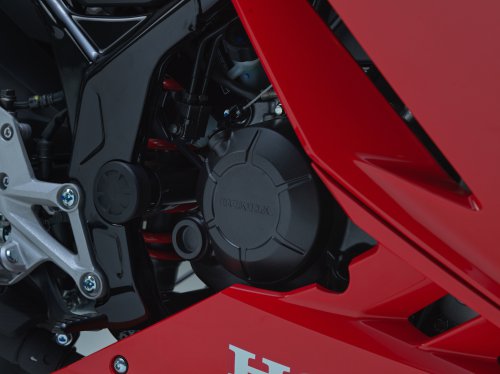 2026 Honda CBR150R in “Stealth” Black for Malaysia, priced at RM13,399, 16 hp, 13.7 Nm torque