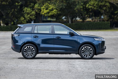 Jaecoo J5 in Malaysia – B-segment SUV with Level 2 ADAS, TÜV-certified pet-friendly upholstery; RM108k