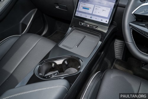 Jaecoo J5 in Malaysia – B-segment SUV with Level 2 ADAS, TÜV-certified pet-friendly upholstery; RM108k