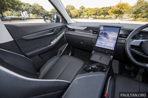 Jaecoo J5 in Malaysia – B-segment SUV with Level 2 ADAS, TÜV-certified pet-friendly upholstery; RM108k