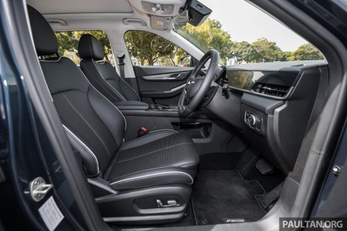 Jaecoo J5 in Malaysia – B-segment SUV with Level 2 ADAS, TÜV-certified pet-friendly upholstery; RM108k