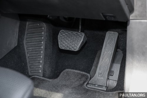 Jaecoo J5 in Malaysia – B-segment SUV with Level 2 ADAS, TÜV-certified pet-friendly upholstery; RM108k