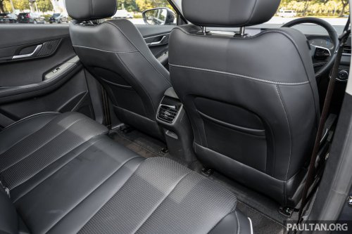 Jaecoo J5 in Malaysia – B-segment SUV with Level 2 ADAS, TÜV-certified pet-friendly upholstery; RM108k