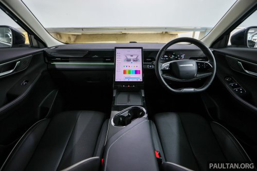 Jaecoo J5 in Malaysia – B-segment SUV with Level 2 ADAS, TÜV-certified pet-friendly upholstery; RM108k