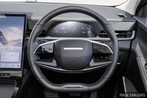Jaecoo J5 in Malaysia – B-segment SUV with Level 2 ADAS, TÜV-certified pet-friendly upholstery; RM108k