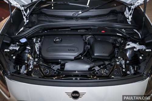 Stand out with the limited edition MINI Countryman S Shadowline and Stealth, exclusive to Auto Bavaria!