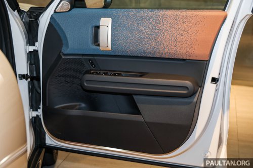 Stand out with the limited edition MINI Countryman S Shadowline and Stealth, exclusive to Auto Bavaria!