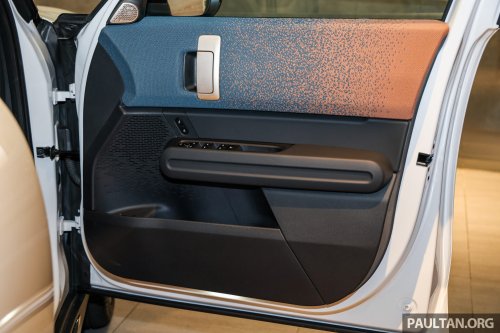 Stand out with the limited edition MINI Countryman S Shadowline and Stealth, exclusive to Auto Bavaria!