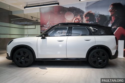 Stand out with the limited edition MINI Countryman S Shadowline and Stealth, exclusive to Auto Bavaria!