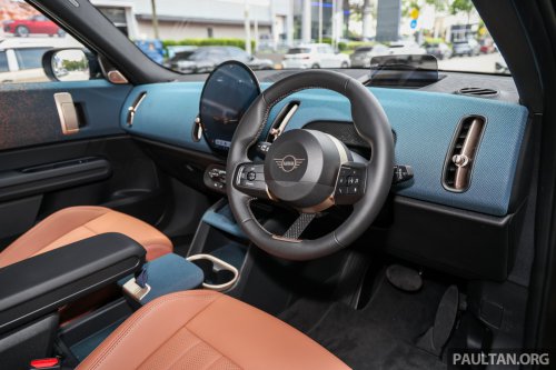 Stand out with the limited edition MINI Countryman S Shadowline and Stealth, exclusive to Auto Bavaria!