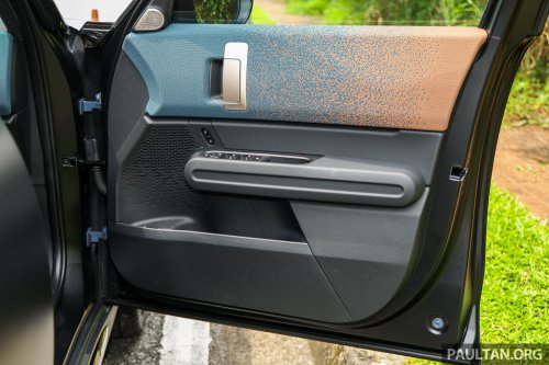 Stand out with the limited edition MINI Countryman S Shadowline and Stealth, exclusive to Auto Bavaria!