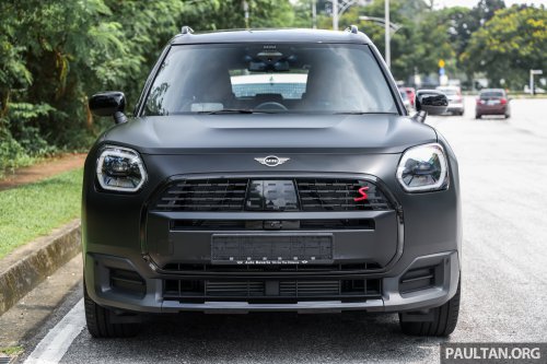 Stand out with the limited edition MINI Countryman S Shadowline and Stealth, exclusive to Auto Bavaria!