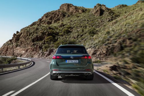 2026 Mercedes-Benz GLE, GLS facelifts – full-width Superscreen, 4.0L flat-plane V8; 585 PS AMG PHEV