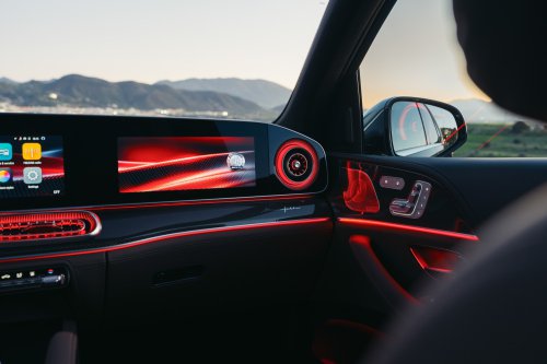 2026 Mercedes-Benz GLE, GLS facelifts – full-width Superscreen, 4.0L flat-plane V8; 585 PS AMG PHEV