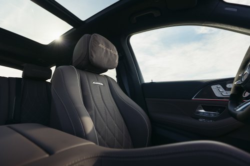 2026 Mercedes-Benz GLE, GLS facelifts – full-width Superscreen, 4.0L flat-plane V8; 585 PS AMG PHEV