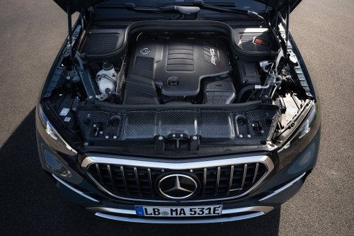 2026 Mercedes-Benz GLE, GLS facelifts – full-width Superscreen, 4.0L flat-plane V8; 585 PS AMG PHEV