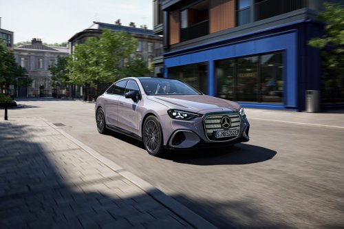 2026 Mercedes-Benz C-Class EV debuts – W520-gen with 800V tech, 330 kW DC, up to 800 km range WLTP