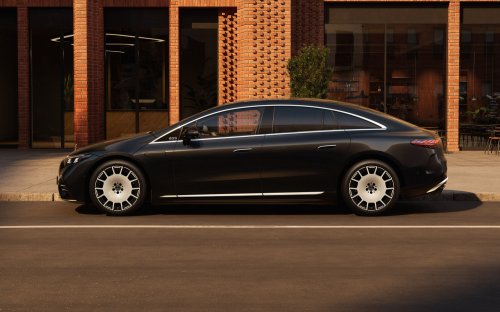 2026 Mercedes-Benz EQS facelift debuts – new 800V, steer-by-wire system; up to 926 km WLTP EV range