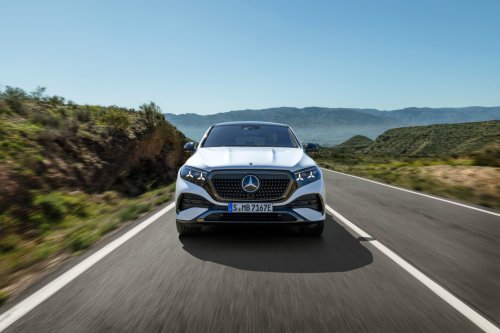 2026 Mercedes-Benz GLE, GLS facelifts – full-width Superscreen, 4.0L flat-plane V8; 585 PS AMG PHEV