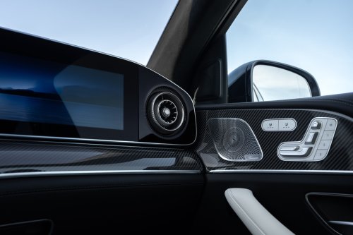 2026 Mercedes-Benz GLE, GLS facelifts – full-width Superscreen, 4.0L flat-plane V8; 585 PS AMG PHEV