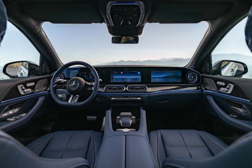 Mercedes-Benz, Mercedes-Benz GLE, Mercedes-Benz GLS, PHEV, 2026 Mercedes-Benz GLE, GLS facelifts – full-width Superscreen, 4.0L flat-plane V8; 585 PS AMG PHEV