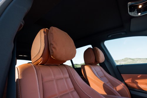 2026 Mercedes-Benz GLE, GLS facelifts – full-width Superscreen, 4.0L flat-plane V8; 585 PS AMG PHEV