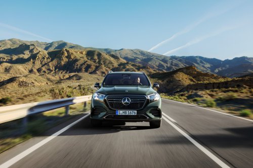 2026 Mercedes-Benz GLE, GLS facelifts – full-width Superscreen, 4.0L flat-plane V8; 585 PS AMG PHEV