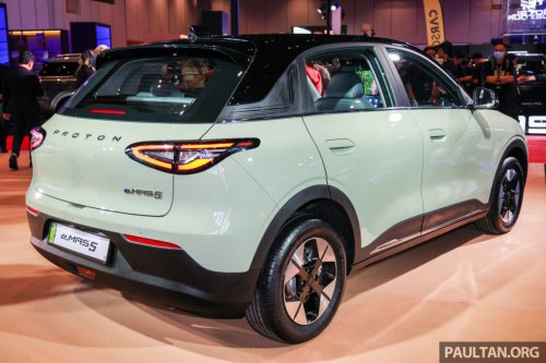 Proton, Proton eMas 5 gets new Jade Green colour – available on Prime and Premium with dark interior, same price