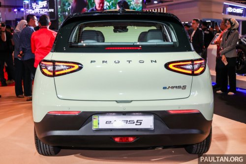 Proton eMas 5 gets new Jade Green colour – available on Prime and Premium with dark interior, same price