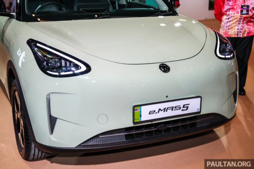 Proton eMas 5 gets new Jade Green colour – available on Prime and Premium with dark interior, same price