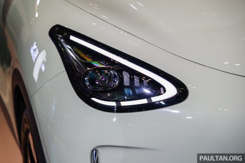 Proton eMas 5 gets new Jade Green colour – available on Prime and Premium with dark interior, same price