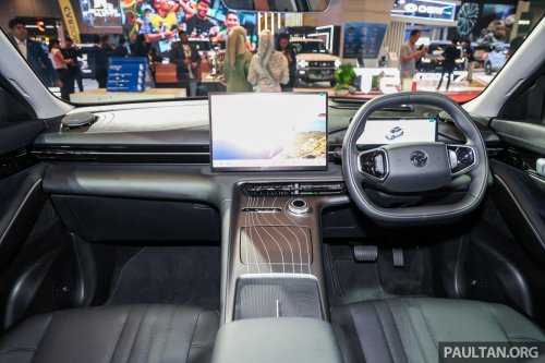 Proton eMas 7 PHEV in Emerald Green in Penang