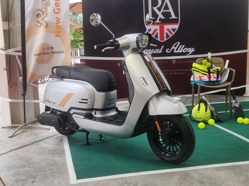 2026 Royal Alloy Gran Turismo scooter in Malaysia, pricing for 125S at RM9,800, 160s retailing at RM12,800