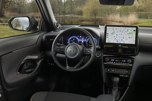 Toyota, Toyota Yaris, Toyota GR Yaris, 2026 Toyota Yaris Cross for Europe debuts – 1.5L NA 3-cylinder hybrid, up to 130 PS, new GR Sport variant