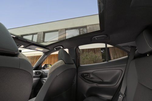 2026 Toyota Yaris Cross for Europe debuts – 1.5L NA 3-cylinder hybrid, up to 130 PS, new GR Sport variant