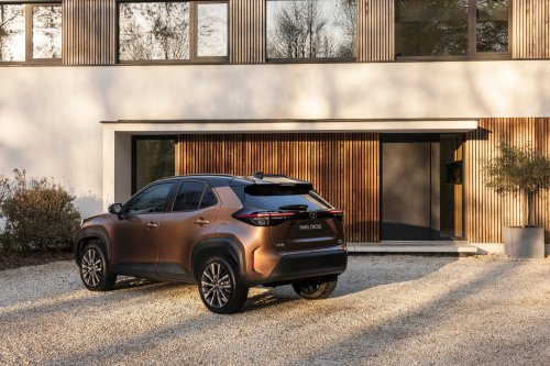 2026 Toyota Yaris Cross for Europe debuts – 1.5L NA 3-cylinder hybrid, up to 130 PS, new GR Sport variant