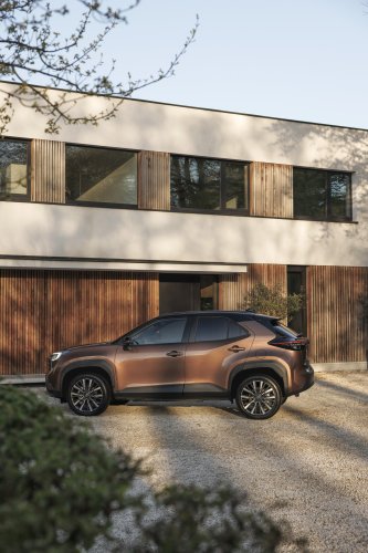 2026 Toyota Yaris Cross for Europe debuts – 1.5L NA 3-cylinder hybrid, up to 130 PS, new GR Sport variant