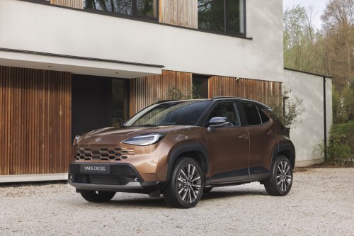 2026 Toyota Yaris Cross for Europe debuts – 1.5L NA 3-cylinder hybrid, up to 130 PS, new GR Sport variant