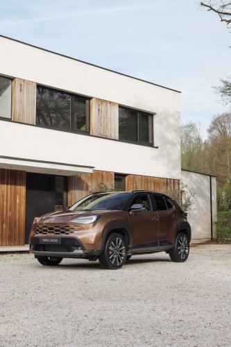2026 Toyota Yaris Cross for Europe debuts – 1.5L NA 3-cylinder hybrid, up to 130 PS, new GR Sport variant