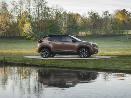 2026 Toyota Yaris Cross for Europe debuts – 1.5L NA 3-cylinder hybrid, up to 130 PS, new GR Sport variant