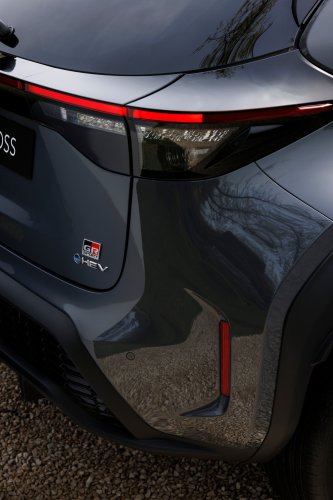 2026 Toyota Yaris Cross for Europe debuts – 1.5L NA 3-cylinder hybrid, up to 130 PS, new GR Sport variant