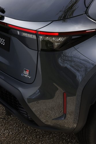 2026 Toyota Yaris Cross for Europe debuts – 1.5L NA 3-cylinder hybrid, up to 130 PS, new GR Sport variant
