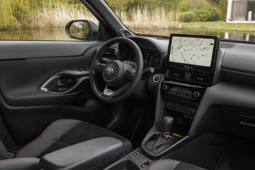 2026 Toyota Yaris Cross for Europe debuts – 1.5L NA 3-cylinder hybrid, up to 130 PS, new GR Sport variant