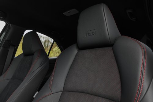 2026 Toyota Yaris Cross for Europe debuts – 1.5L NA 3-cylinder hybrid, up to 130 PS, new GR Sport variant