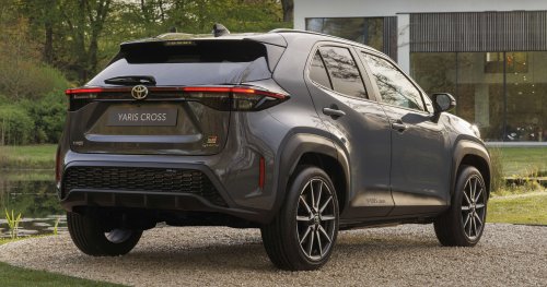 2026 Toyota Yaris Cross for Europe debuts – 1.5L NA 3-cylinder hybrid, up to 130 PS, new GR Sport variant