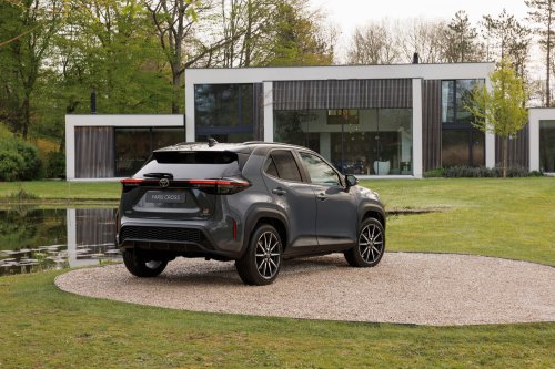 2026 Toyota Yaris Cross for Europe debuts – 1.5L NA 3-cylinder hybrid, up to 130 PS, new GR Sport variant