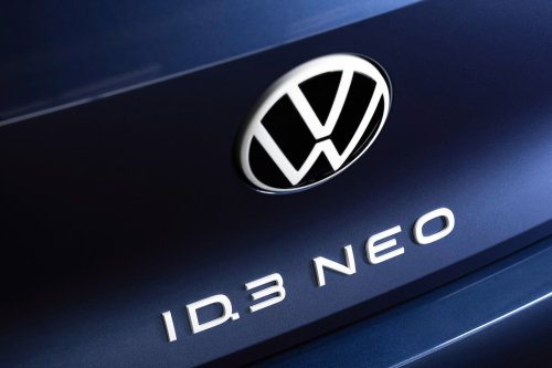 Volkswagen ID.3 Neo debuts – EV hatch gets updated styling, more physical controls; up to 630 km WLTP