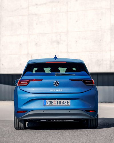 Volkswagen ID.3 Neo debuts – EV hatch gets updated styling, more physical controls; up to 630 km WLTP