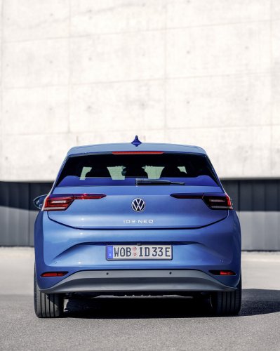 Volkswagen ID.3 Neo debuts – EV hatch gets updated styling, more physical controls; up to 630 km WLTP