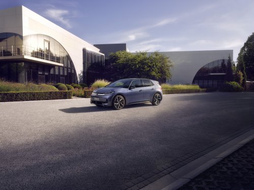Volkswagen ID.3 Neo debuts – EV hatch gets updated styling, more physical controls; up to 630 km WLTP